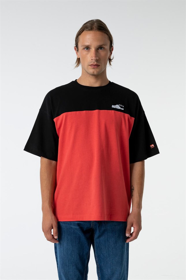 Erkek Siyah-Kırmızı Kontrast Renkli T-shirt